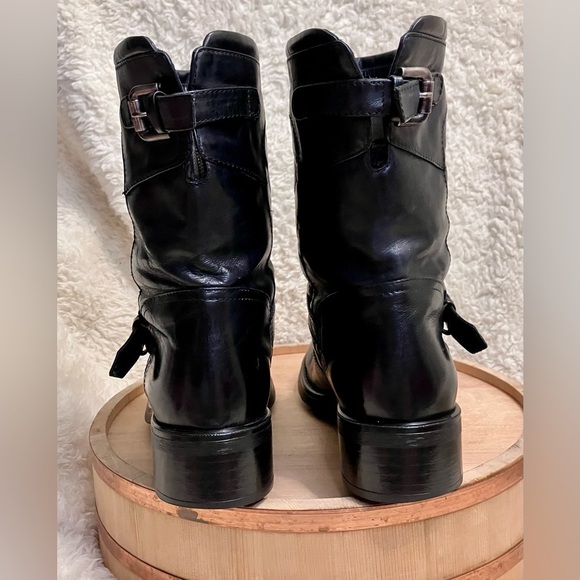 EUC Aquatalia by Marvin K Sweetie Black Quilted Leather Moto Boots Women's 9.5 - Picture 4 of 10